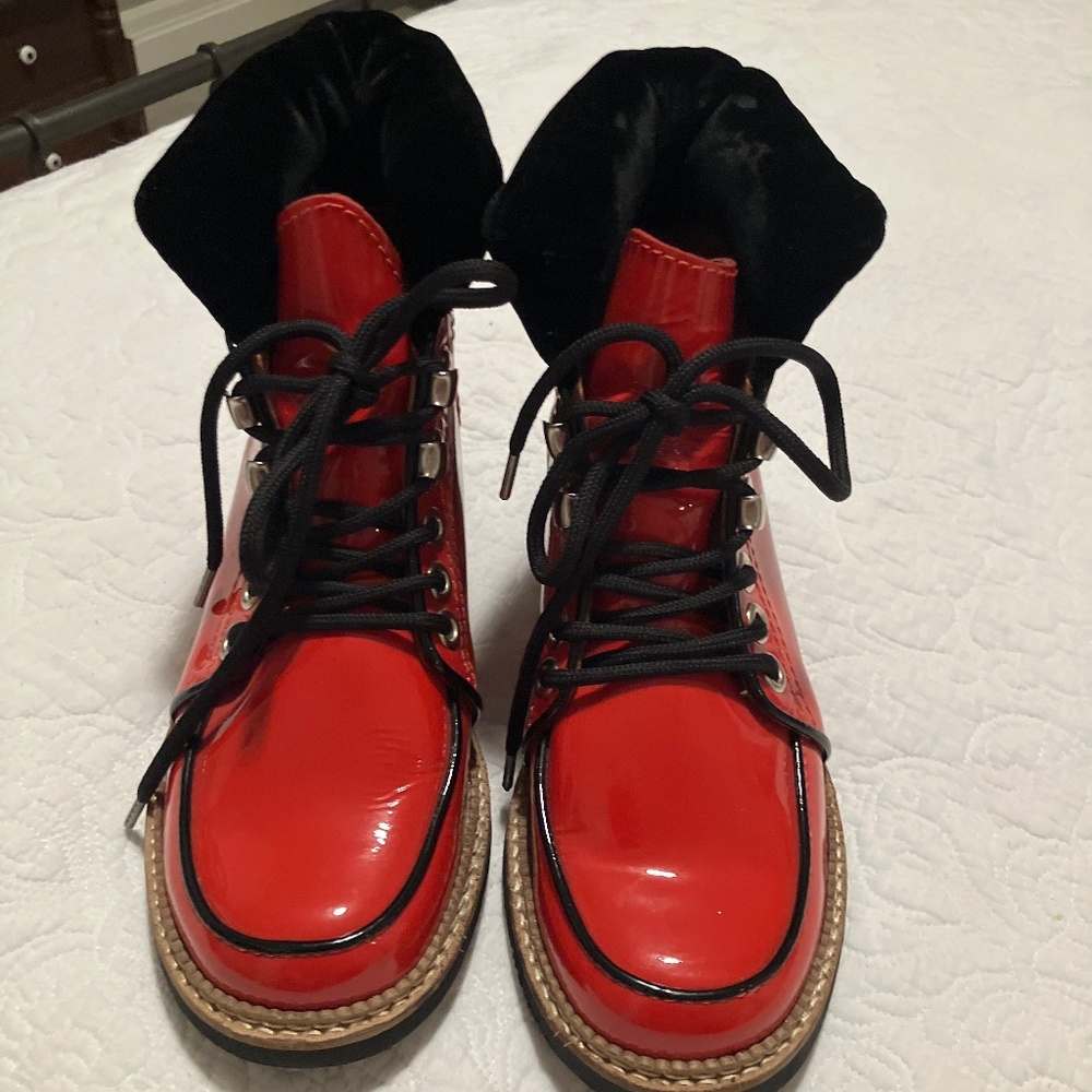 Giani red patent leather combat boots